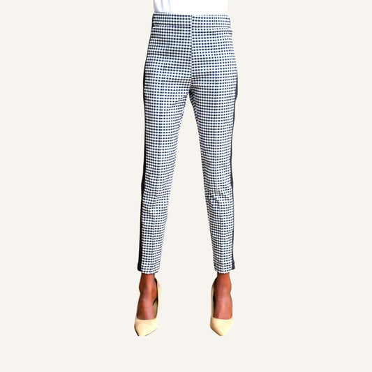 Skinny leg pintuck pants with strip and elastic waist band