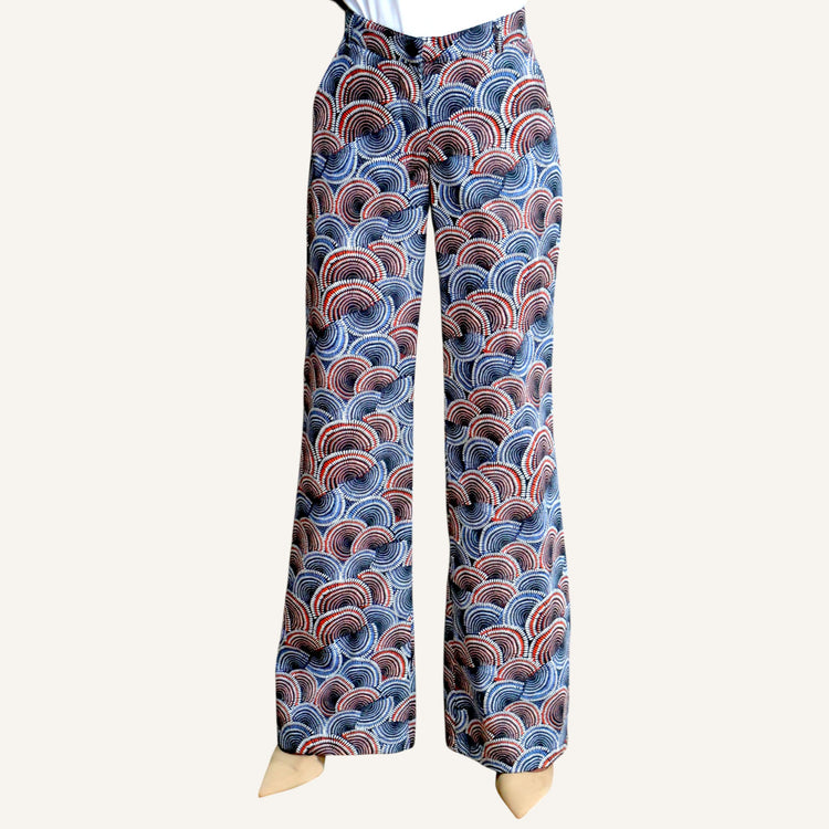 Boot cut scallop print pants